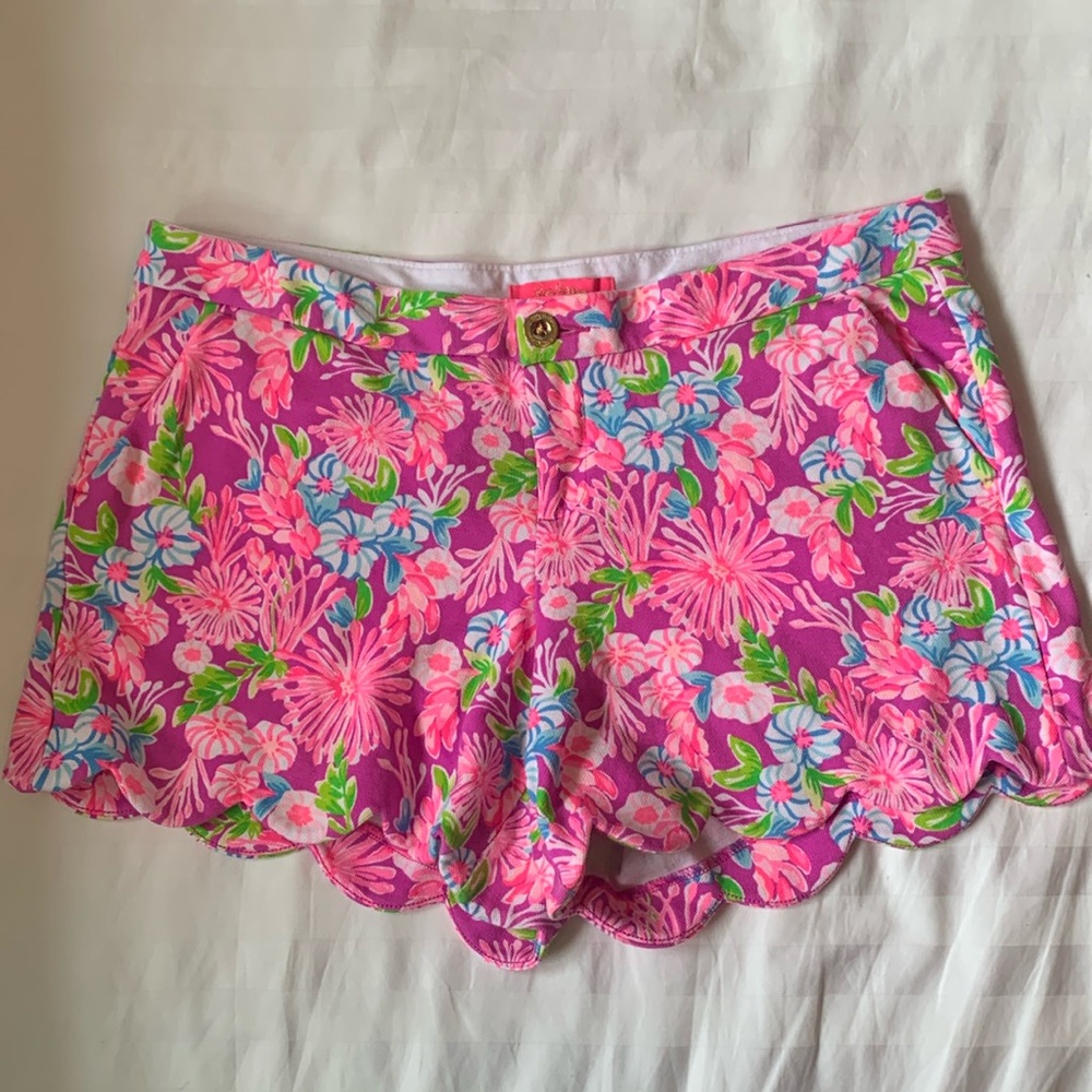 Lilly Pulitzer scallop hem purple-pink/blue/green floral knit shorts final price